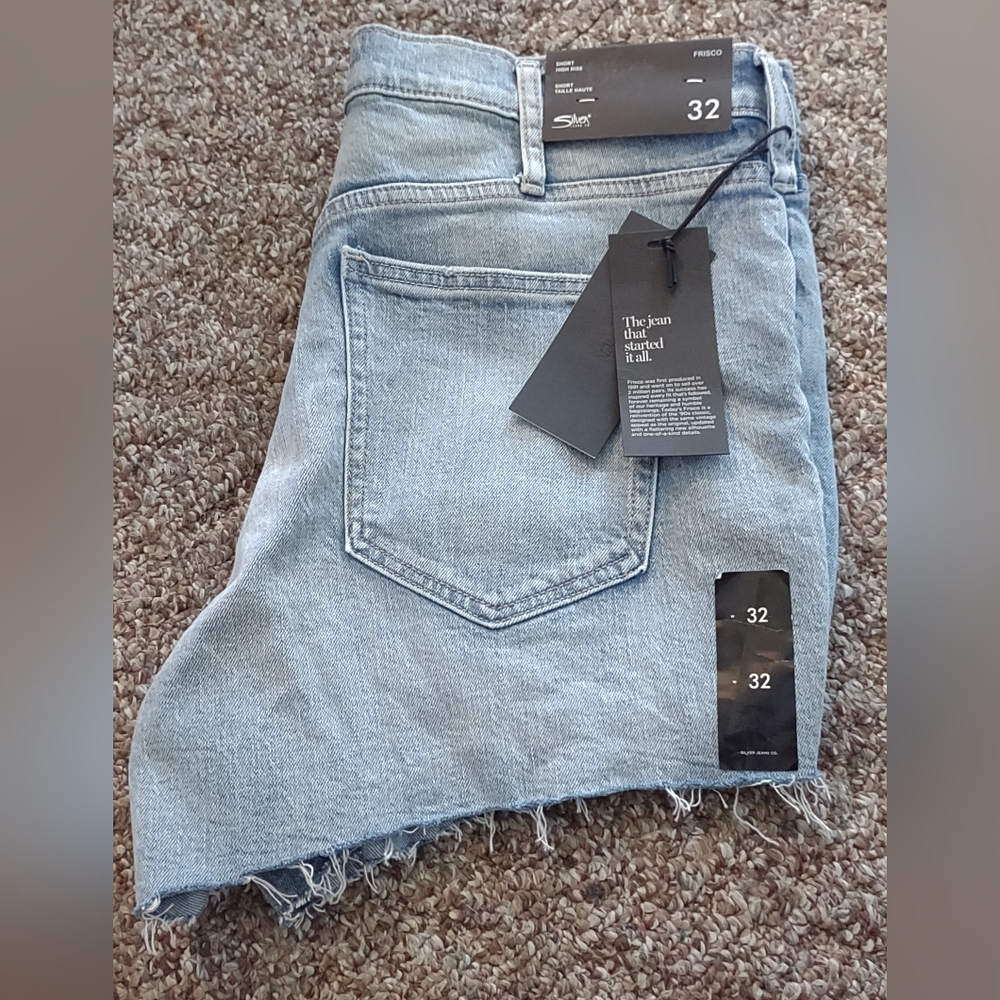 NWT Silver brand shorts 32